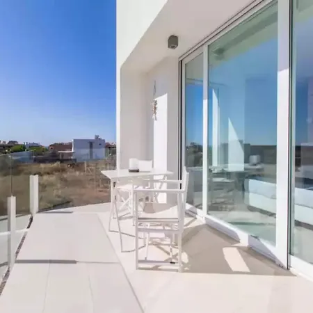Coastal With Modern Space